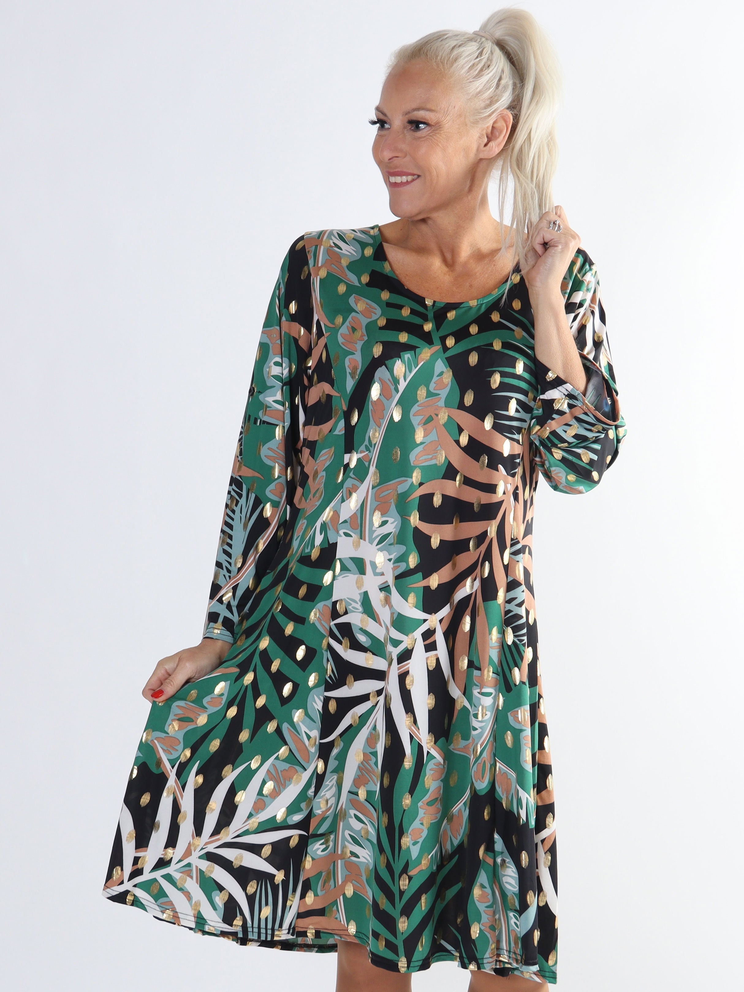 May Forest L/S - Mönstrad klänning med gulddetaljer i större storlek